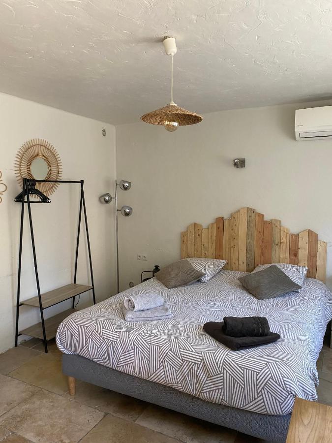 Apartment La Source Claire L'Isle-sur-la-Sorgue